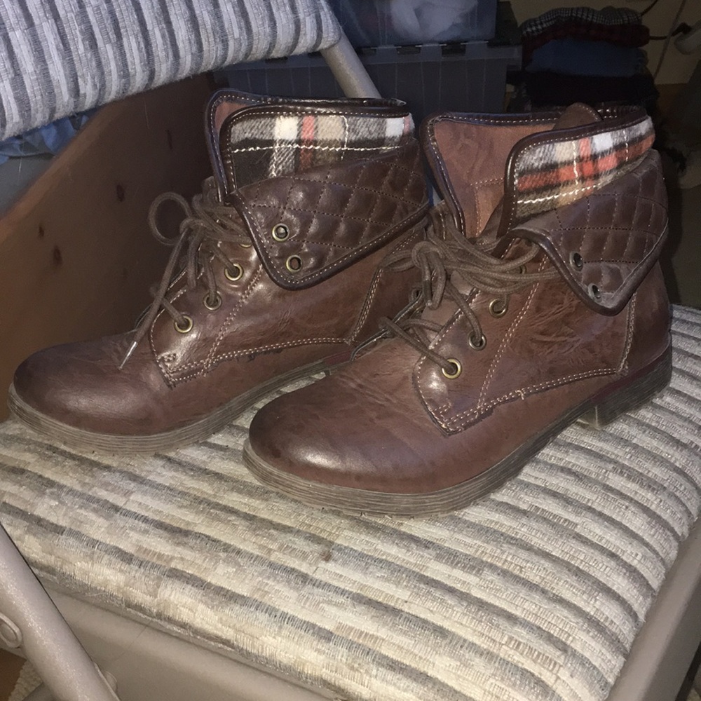 Brown boots